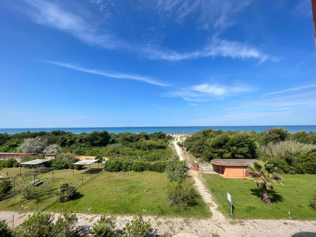 Appartamenti Regina Del Mare Calambrone Exterior foto