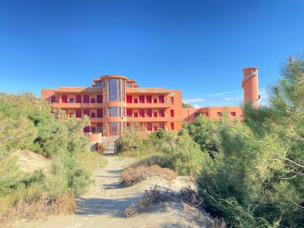 Appartamenti Regina Del Mare Calambrone Exterior foto